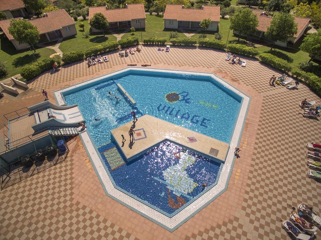 Happy Camp Mobile Homes In Centro Vacanze Bi Village Fažana Exterior foto
